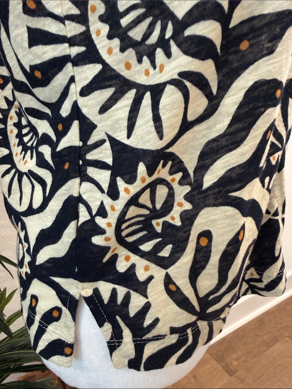 Nicole Miller New York Artsy Abstract Print Linen Button Front Sleeveless Top S - Picture 9 of 16